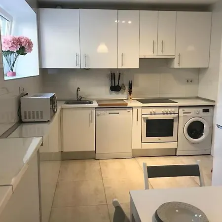 Daire Comodo, Independiente Y Coqueto